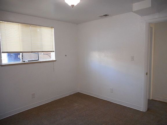 5th image of 4217 S Acoma St