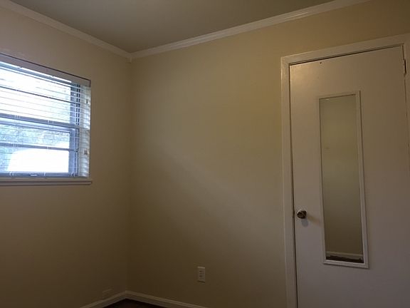 5th image of 3717 S Westdale Ct SW