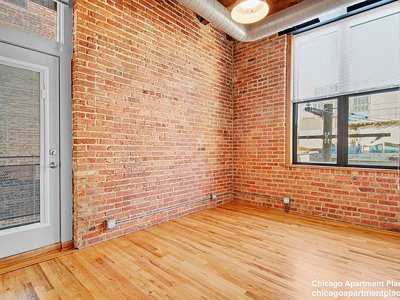5th image of 216 W North Ave #303