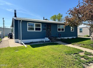 709 15th Ave W, Williston, ND 58801