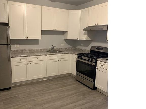3rd image of 2507 E 74th St #1