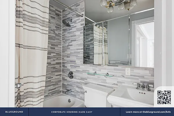 Rented by The Blueground | media 10