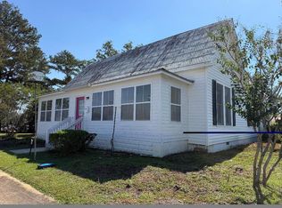 135 W Broad Ave, Whigham, GA 39897