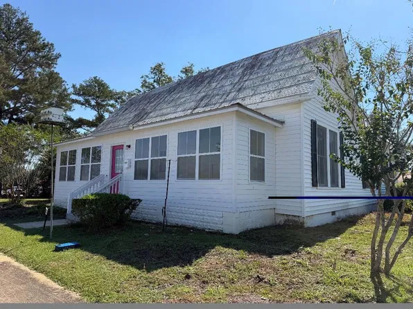 135 W Broad Ave, Whigham, GA 39897
