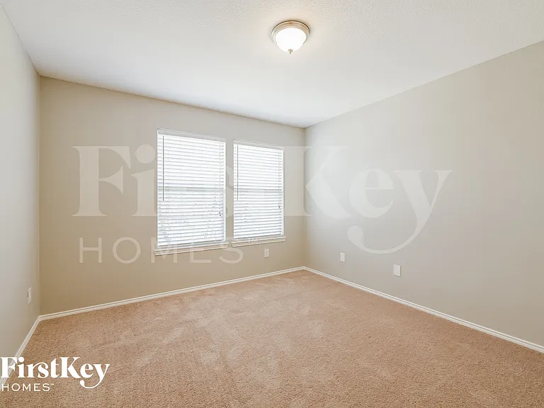 1412 Pine Ridge Rd — Photo 14