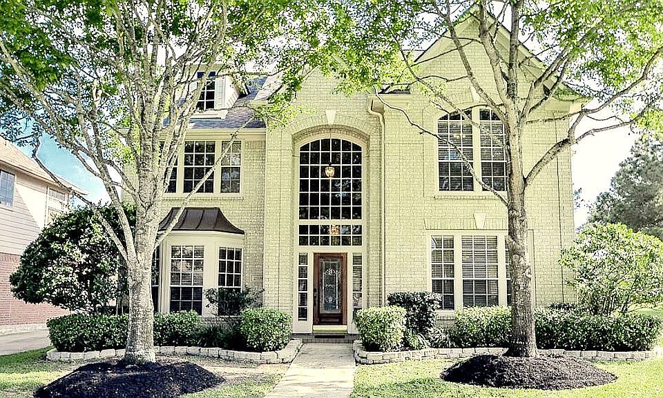 1st image of 23335 Allister Ct