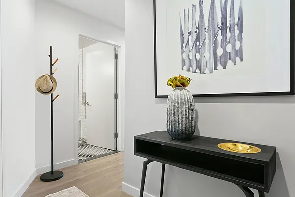 Rented by Greystar | media 1