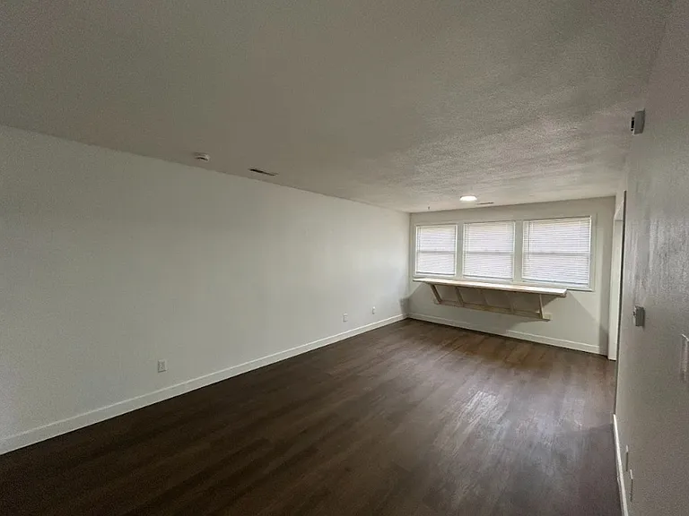 Brickstone Apartments — Photo 19