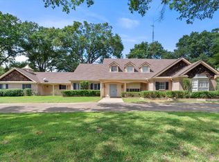 1920 Elmwood Ave, Corsicana, TX 75110