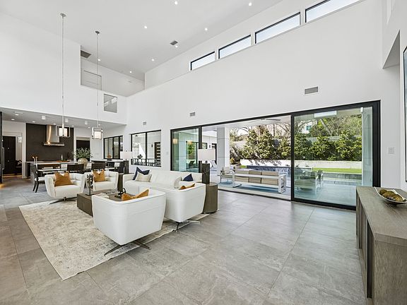 5th image of 13033 Copenhill Rd