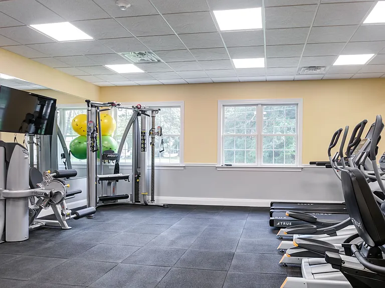 Wingate Apartments, LLC — Photo 16