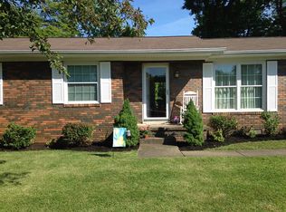 12 Carpenter Ln, Barboursville, WV 25504
