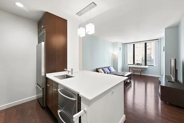 Rented by Compass | media 18