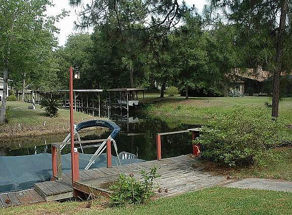5th image of 54 Rose Dr