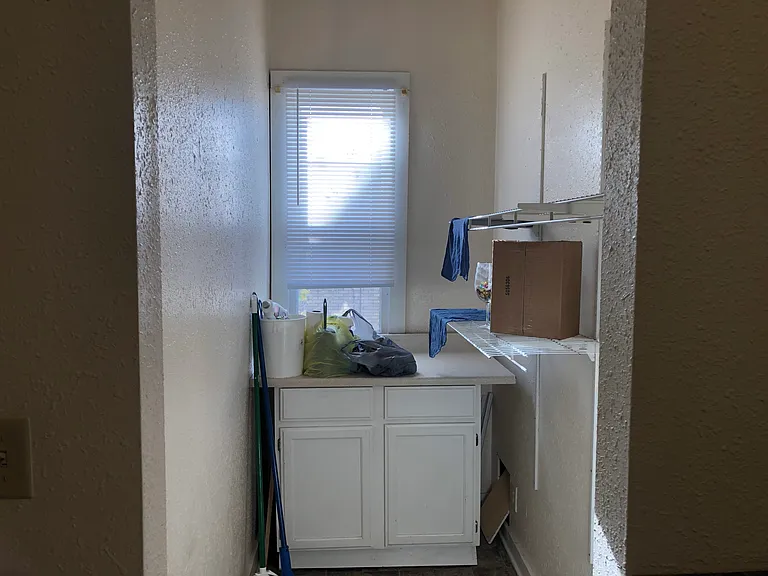 801 E Center St #2 — Photo 9