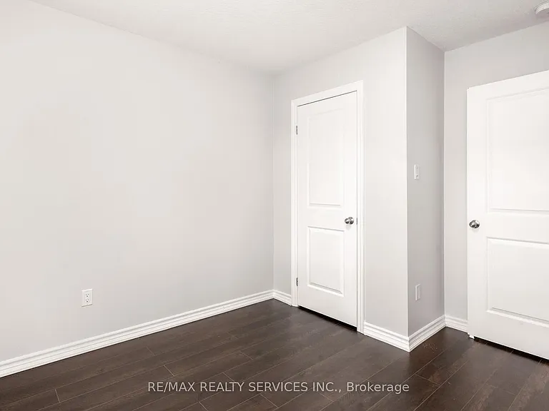 21 Dorchester Ter — Photo 41