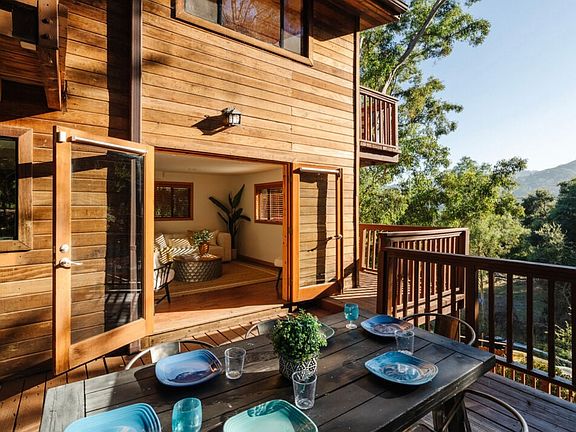 3rd image of 517 Canon View Trl