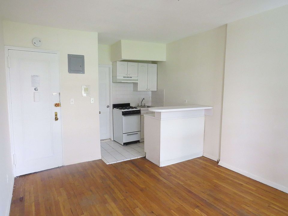 2nd image of 354 E 81st St APT 1C