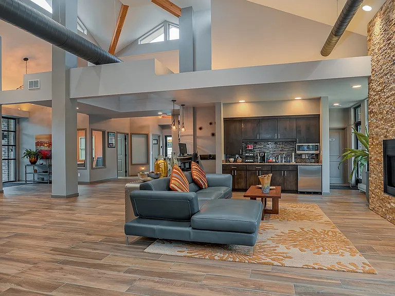 UTE CREEK APARTMENTS — Photo 12