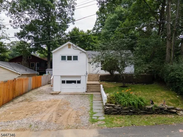 1 Strawberry Point Drive, Byram Twp., NJ 07821