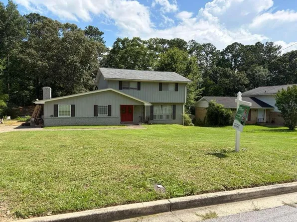 2460 Hallie Mill Rd, College Park, GA 30349