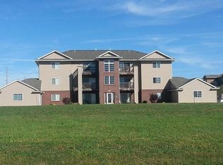 3130 Michelle Ct SW APT 7, Cedar Rapids, IA 52404