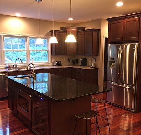 3rd image of 5758 Hickory Hollow Dr