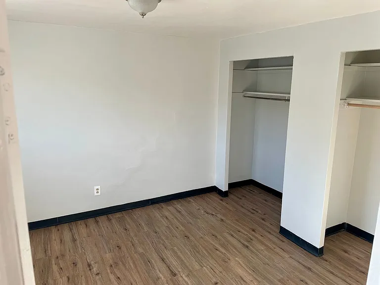2618 Chesterfield Ct — Photo 4