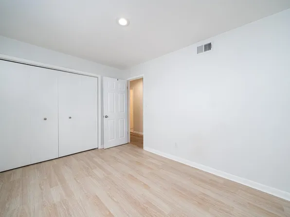 139 Cambridge Avenue image 13 of 19