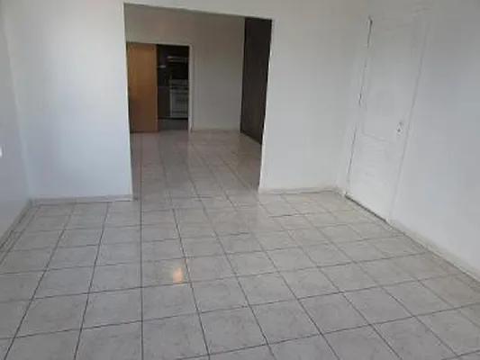 Rented by NY Metro Realty Group | media 29