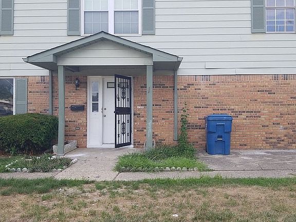 3rd image of 10032 E Penrith Dr