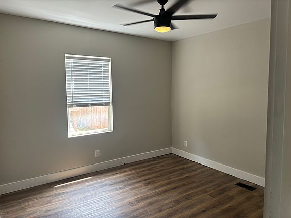 4th image of 619 Holly Ave #A