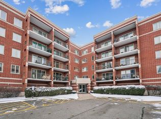 6461 W Warner Ave APT 311, Chicago, IL 60634