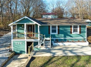 22 U Lake Shore Dr, Lake Lotawana, MO 64086