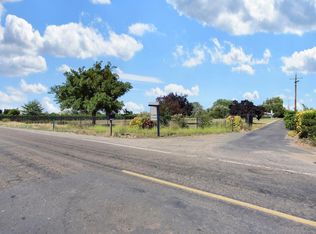 21760 N Tretheway Rd, Acampo, CA 95220