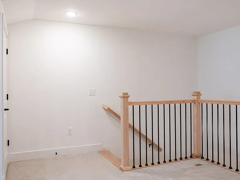 1575 Park Dr — Photo 9