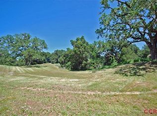 6910 Lomitas Road, Atascadero, CA 93422