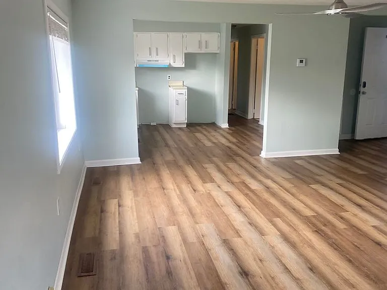 933 Roosevelt Blvd — Photo 3