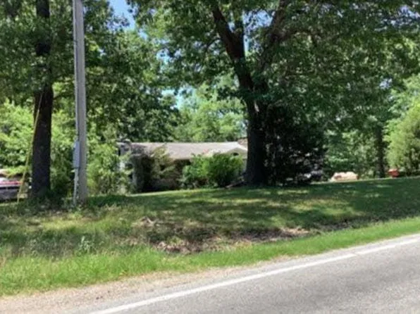 2419 Highway 17, Iberia, MO 65486