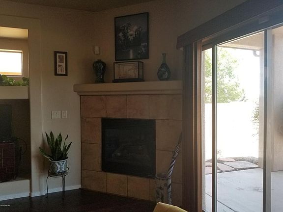 4th image of 875 Saturn Dr