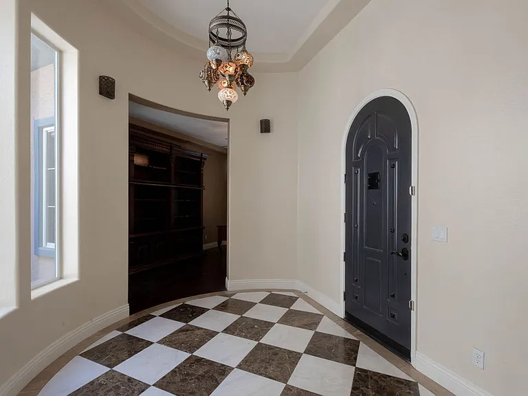 10387 Sweet Laurel St — Photo 3