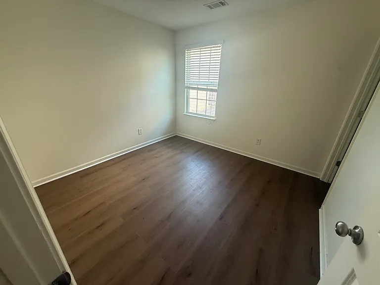 221 Rivers Edge Cir — Photo 15