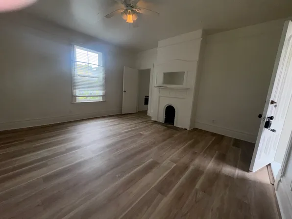 625 Bradbury Ave APT 1, Santa Barbara, CA 93101