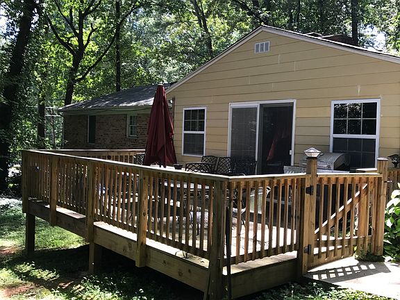 New deck with sun room