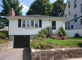 205 Maple St, West Roxbury, MA 02132