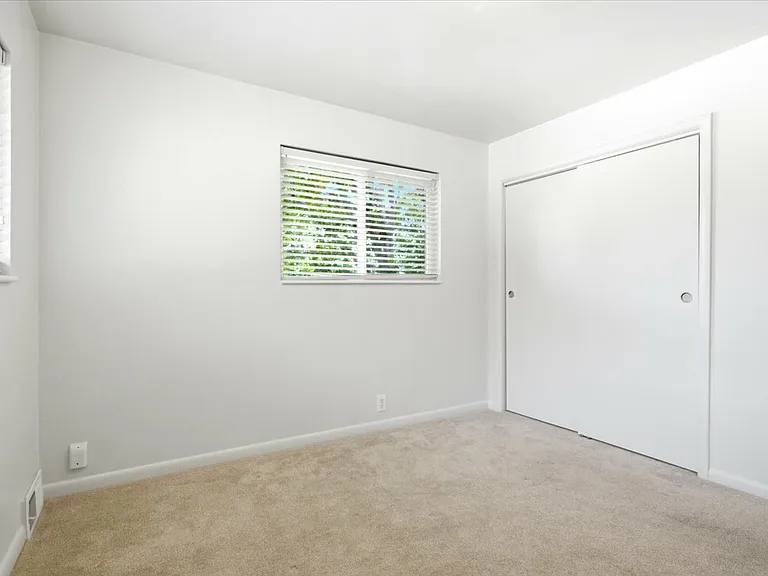 3036 S Sequoia Dr — Photo 24