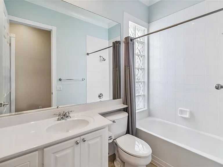 11819 Batello Ln — Photo 21