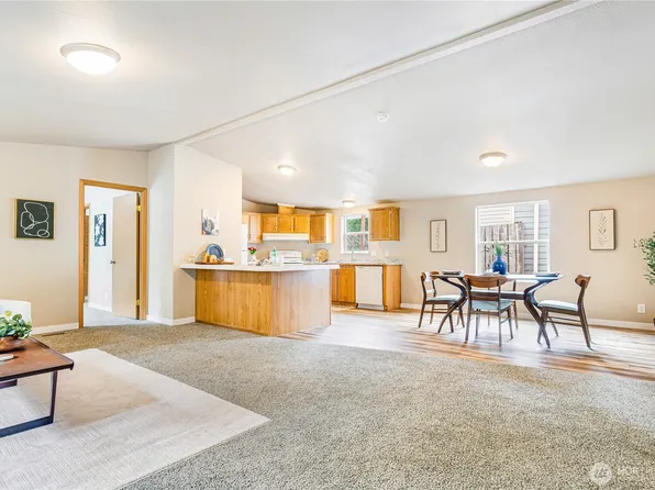 932 Price Road, Bremerton, WA 98312