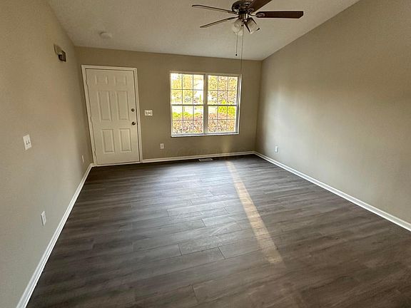 3rd image of 1840 Queens Meadow Ln