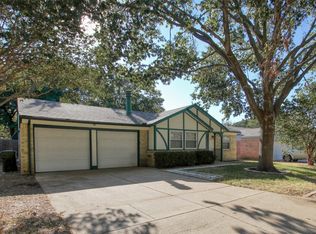 5321 Windy Meadow Dr, Arlington, TX 76017